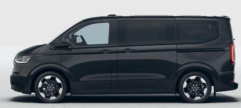 Neu VW T7 Style 150 PS (110 kW) 2026 Schwarz Van