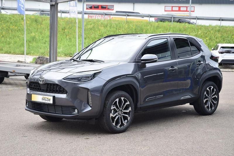 Grau Neu 2025 Toyota Yaris Cross Style SUV | 27.090 € (Fairer Preis) - Bild 1/4