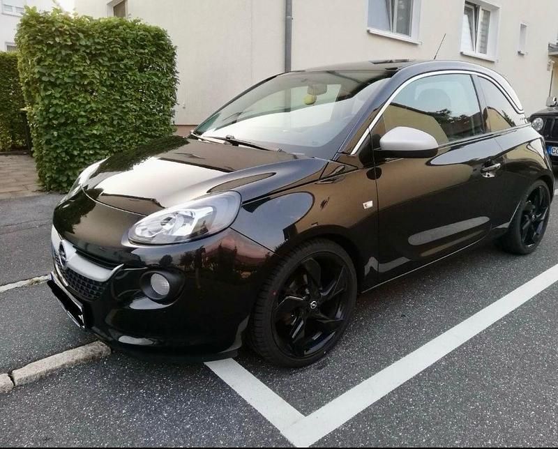 Gebraucht Opel Adam 90 PS (66 kW) 2011 Schwarz Kleinwagen