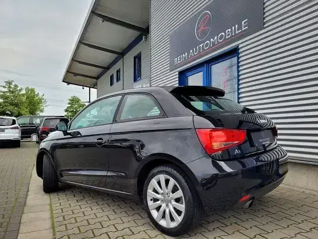 Gebraucht Audi A1 Ambition 86 PS (63 kW) 2013 Phantomschwarz perleffekt Kleinwagen