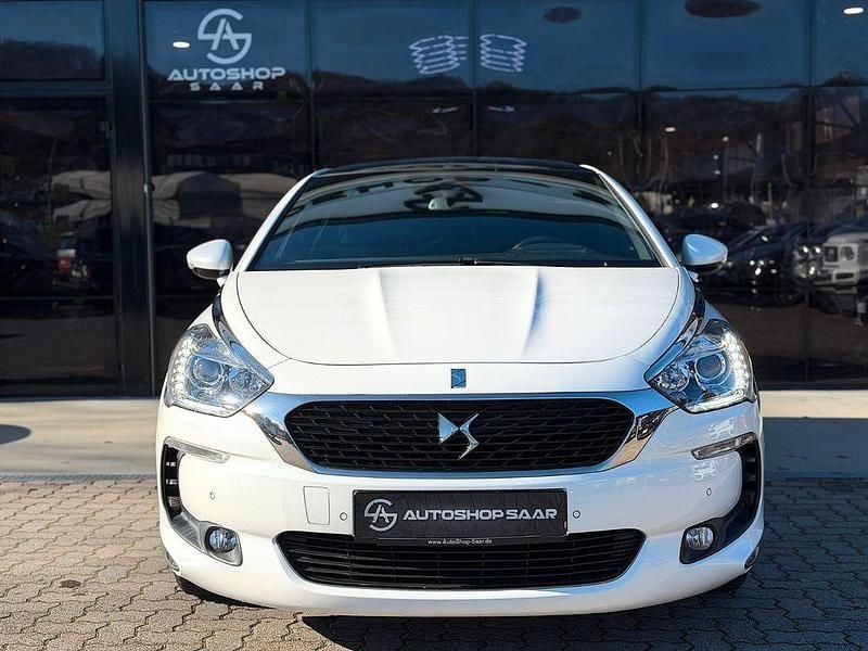 Gebraucht DS Automobiles DS5 120 PS (88 kW) 2015 Weiß Kleinwagen