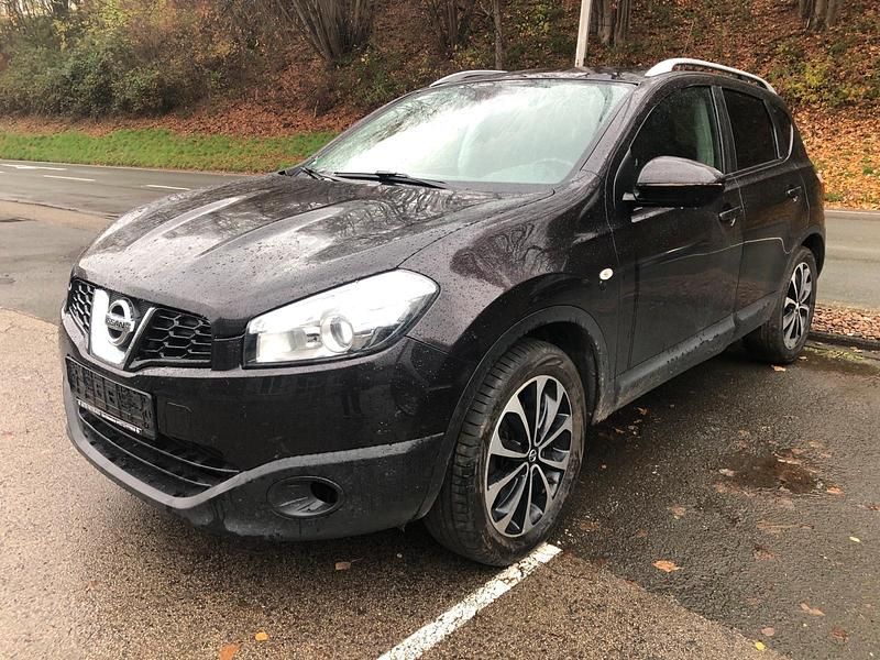 Schwarz Gebraucht 2010 Nissan Qashqai SUV | 3.990 € (Superpreis) - Bild 1/4