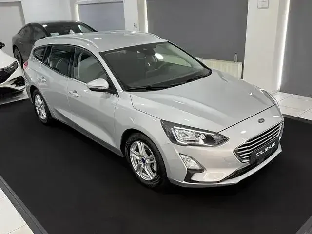Gebraucht Ford Focus Cool & Connect 120 PS (88 kW) 2021 Polarsilber metallic Kombi