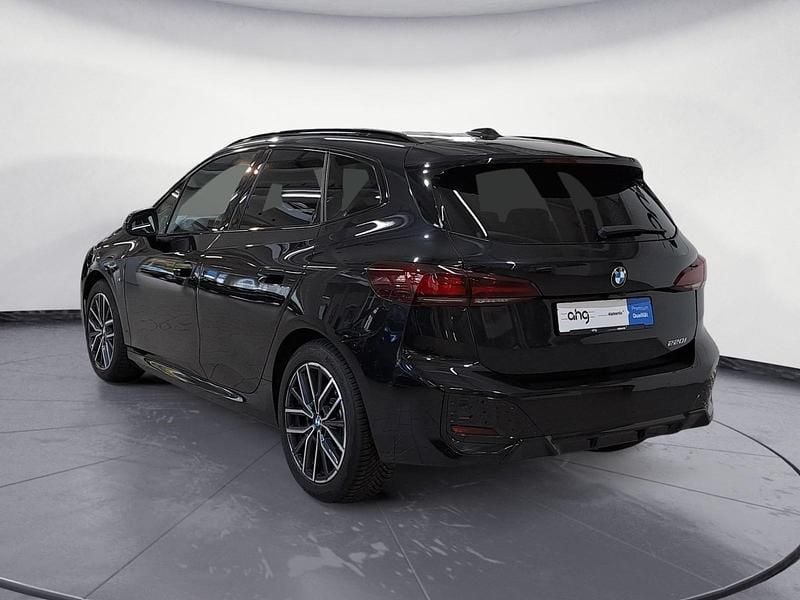Gebraucht BMW 220 Active Tourer M Sport 170 PS (125 kW) 2024 Schwarz Van / Kleinbus