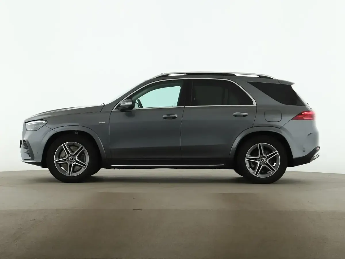 Gebraucht Mercedes GLE400 AMG 252 PS (185 kW) 2025 Grau SUV