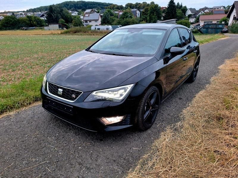 Schwarz Gebraucht 2015 Seat Leon FR Limousine | 9.250 € (Superpreis) - Bild 1/4