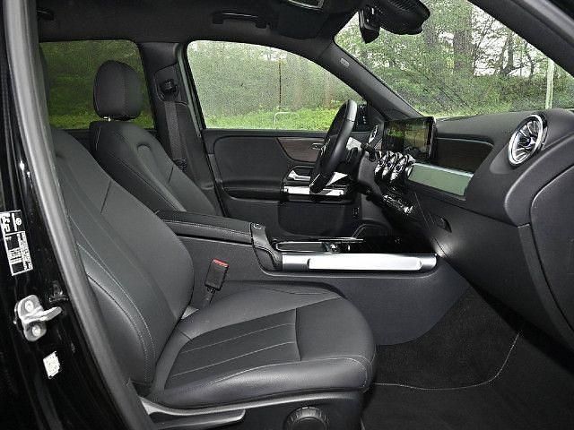Gebraucht Mercedes GLB180 Advanced Plus 136 PS (100 kW) 2024 Schwarz / nachtschwarz SUV