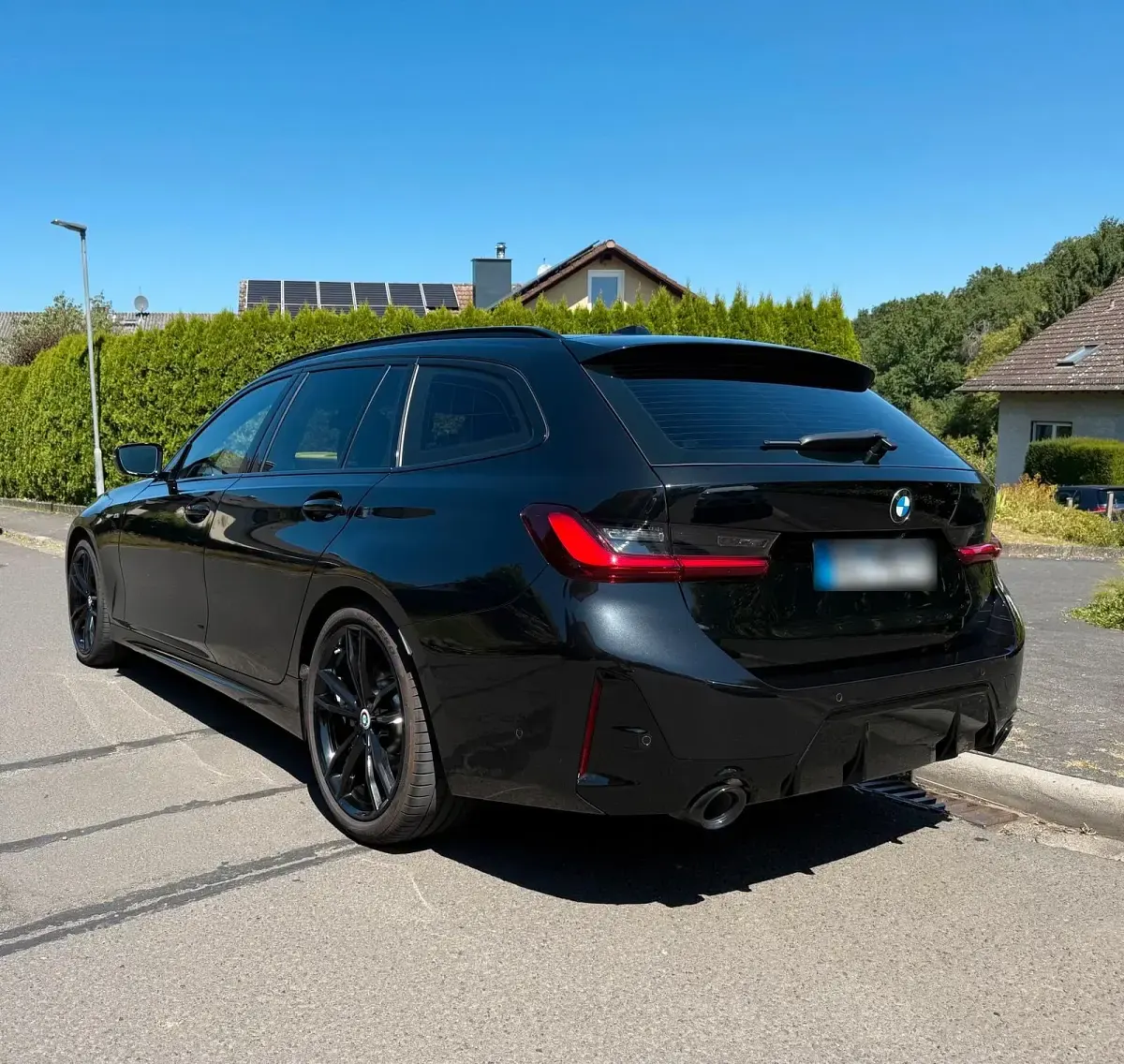 Gebraucht BMW 330 M Sport 258 PS (189 kW) 2024 Schwarz Kombi