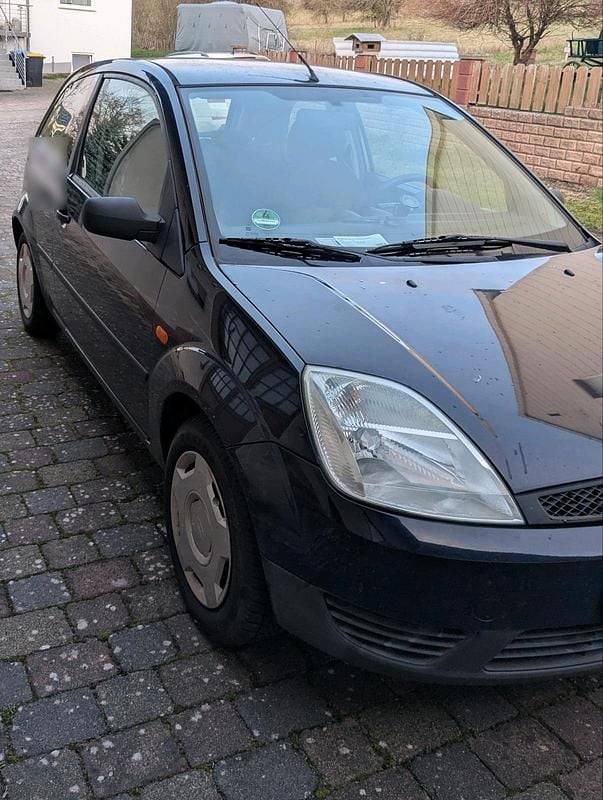 Gebraucht Ford Fiesta 69 PS (50 kW) 2003 Blau Kleinwagen