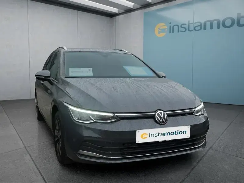 Gebraucht VW Golf VIII 110 PS (80 kW) 2024 Grau Kombi
