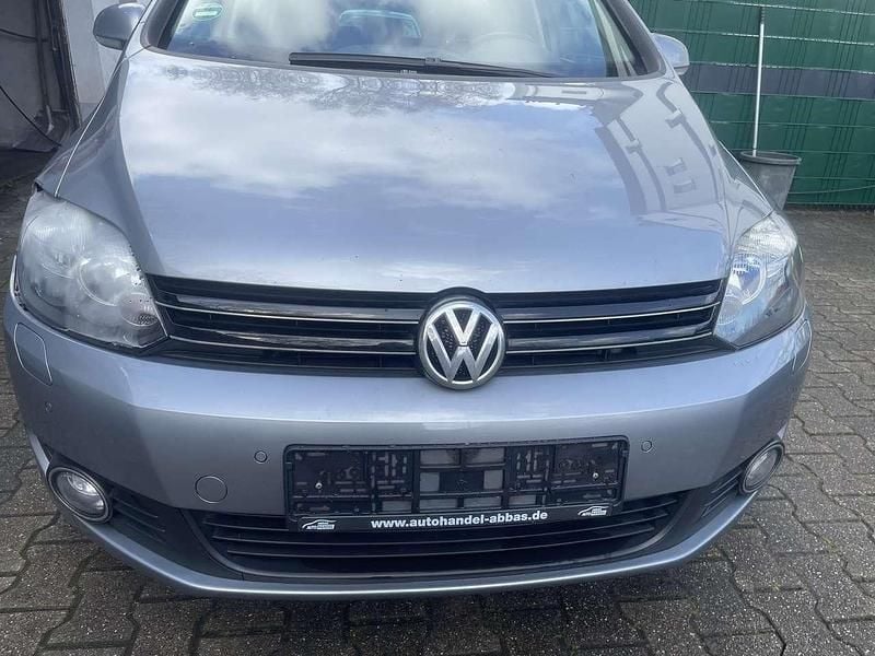 Gebraucht VW Golf VI Team 105 PS (77 kW) 2010 Monosilber metallic Kleinwagen