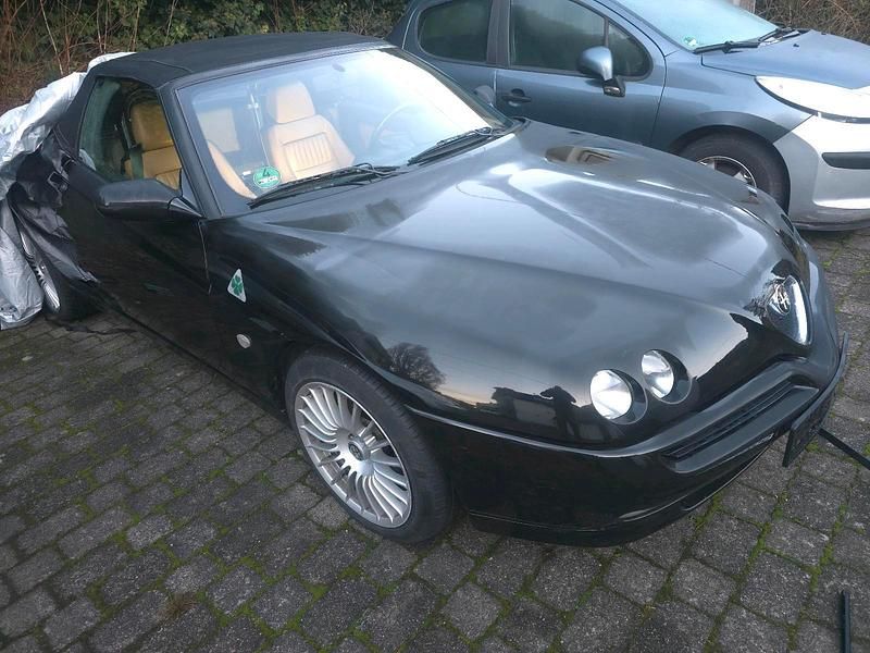 Gebraucht Alfa Romeo Spider 155 PS (114 kW) 2000 Schwarz Cabrio