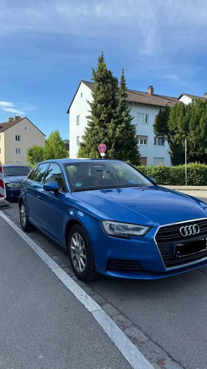 Gebraucht Audi A3 Sportback 149 PS (109 kW) 2018 Blau Kleinwagen