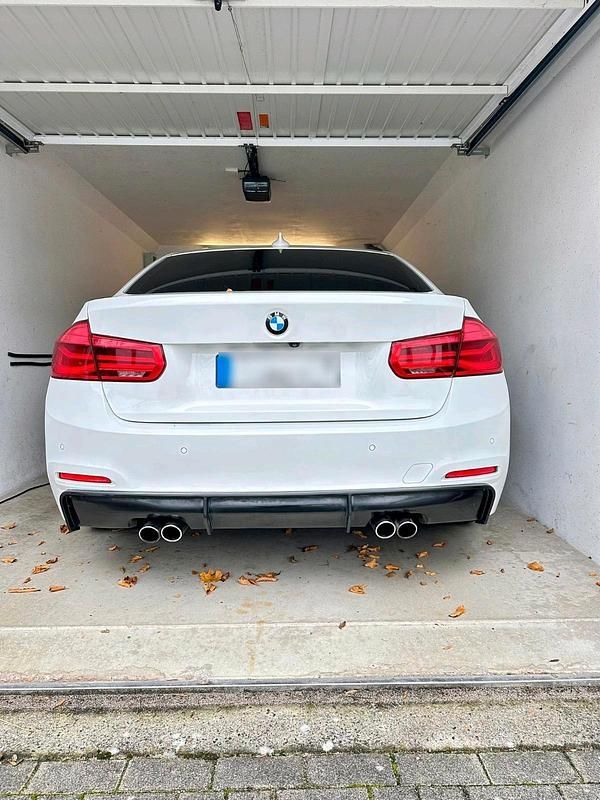 Gebraucht BMW 330e iPerformance 320 PS (235 kW) 2017 Weiß Limousine