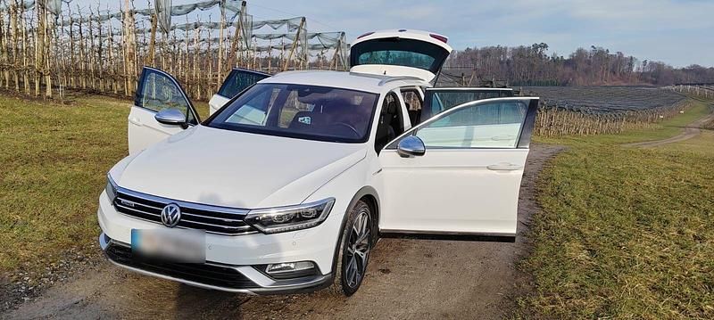 Gebraucht VW Passat Alltrack 240 PS (176 kW) 2017 Weiß Kombi