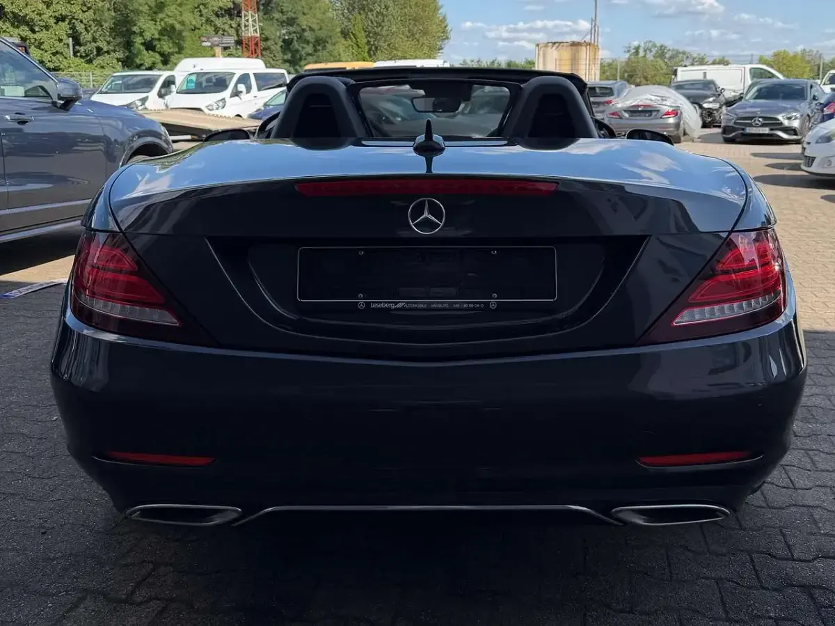 Gebraucht Mercedes SLC200 184 PS (135 kW) 2019 Grafitgrau  metalliclack Cabrio