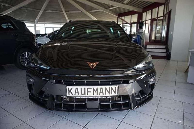 Gebraucht Cupra Leon VZ 333 PS (244 kW) 2025 Mitternachtsschwarz Kombi