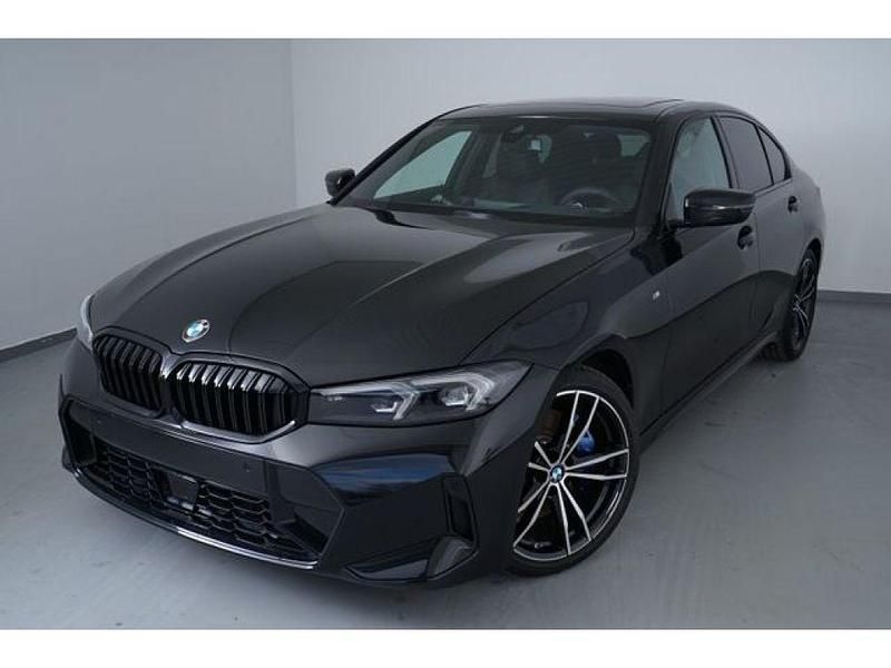 Gebraucht BMW 330 286 PS (210 kW) 2024 Black sapphire metallic (schwarz (metallic) Limousine