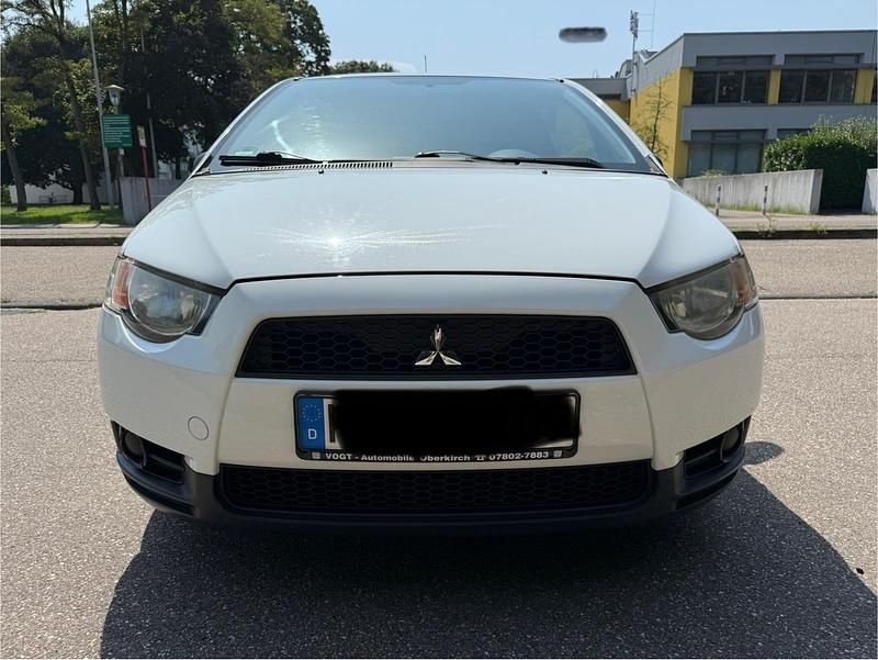 Weiß Gebraucht 2011 Mitsubishi Colt Kleinwagen | 2.900 € - Bild 1/4