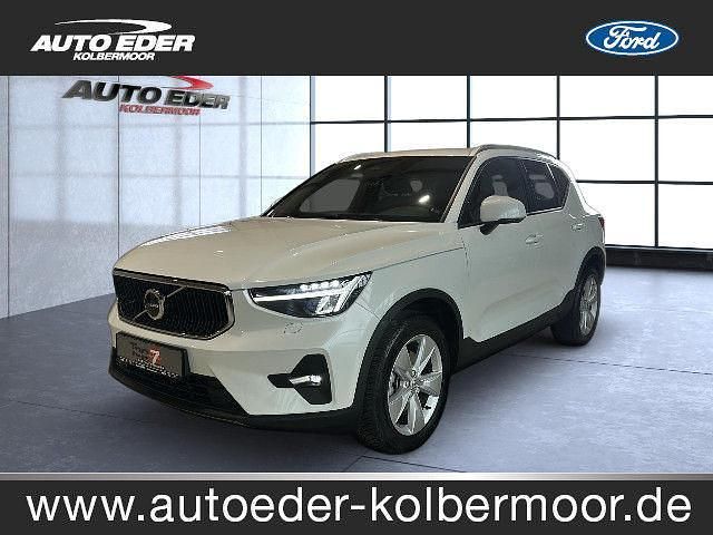 Weiss Gebraucht 2024 Volvo XC40 Core SUV | 33.440 € (Guter Preis) - Bild 1/4
