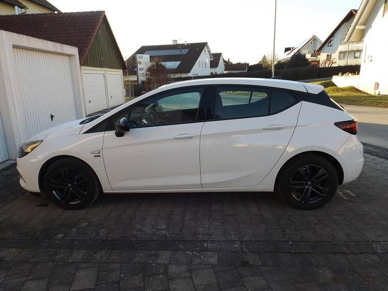 Gebraucht Opel Astra 122 PS (89 kW) 2020 Weiß Limousine