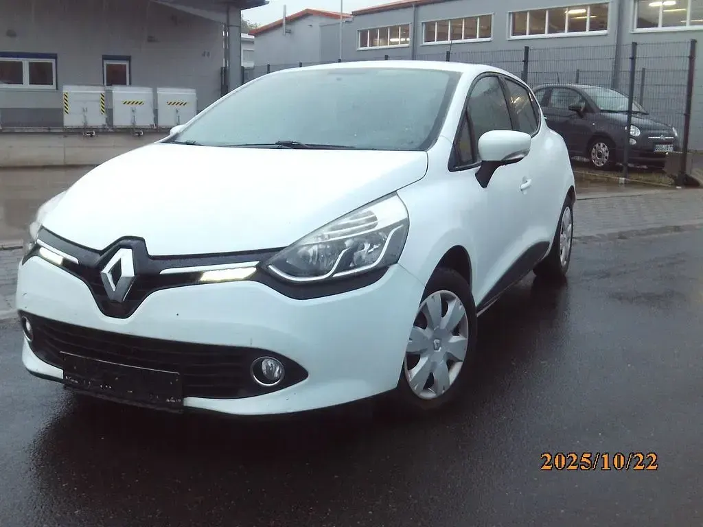 Gebraucht Renault Clio IV LIMITED 90 PS (66 kW) 2015 Weiß Limousine