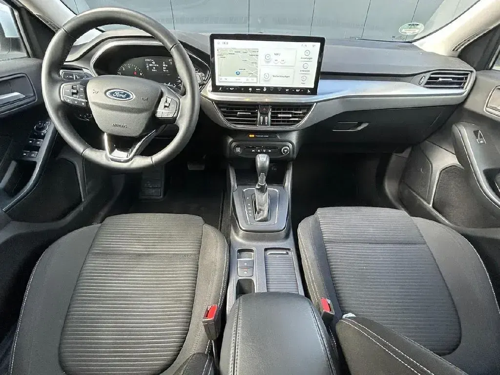 Gebraucht Ford Focus Titanium 155 PS (114 kW) 2023 Weiß Limousine