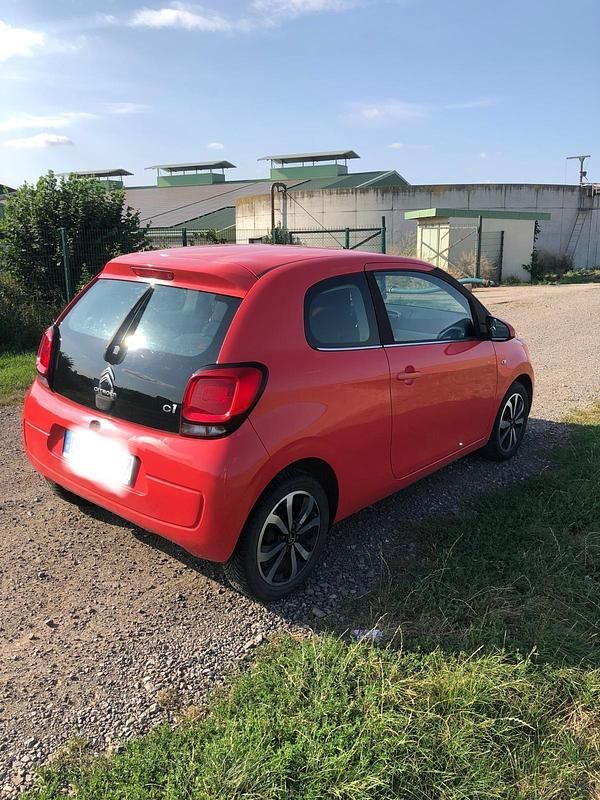 Rot Gebraucht 2015 Citroën C1 Shine Kleinwagen | 4.250 € (Fairer Preis) - Bild 1/4