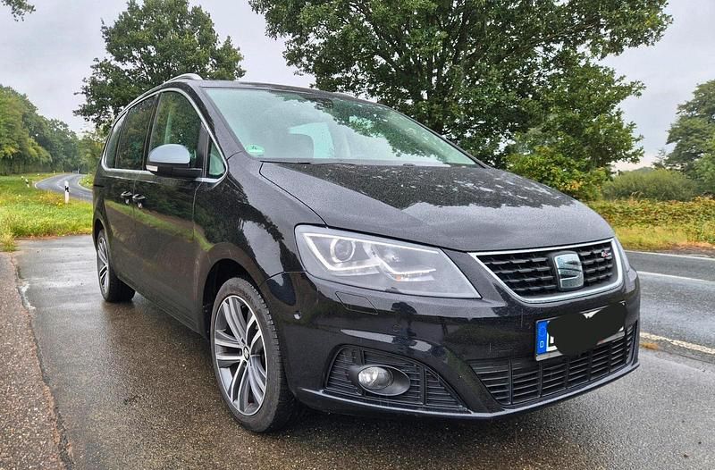 Schwarz Gebraucht 2019 Seat Alhambra FR-Line Van / Kleinbus | 23.999 € (Guter Preis) - Bild 1/4