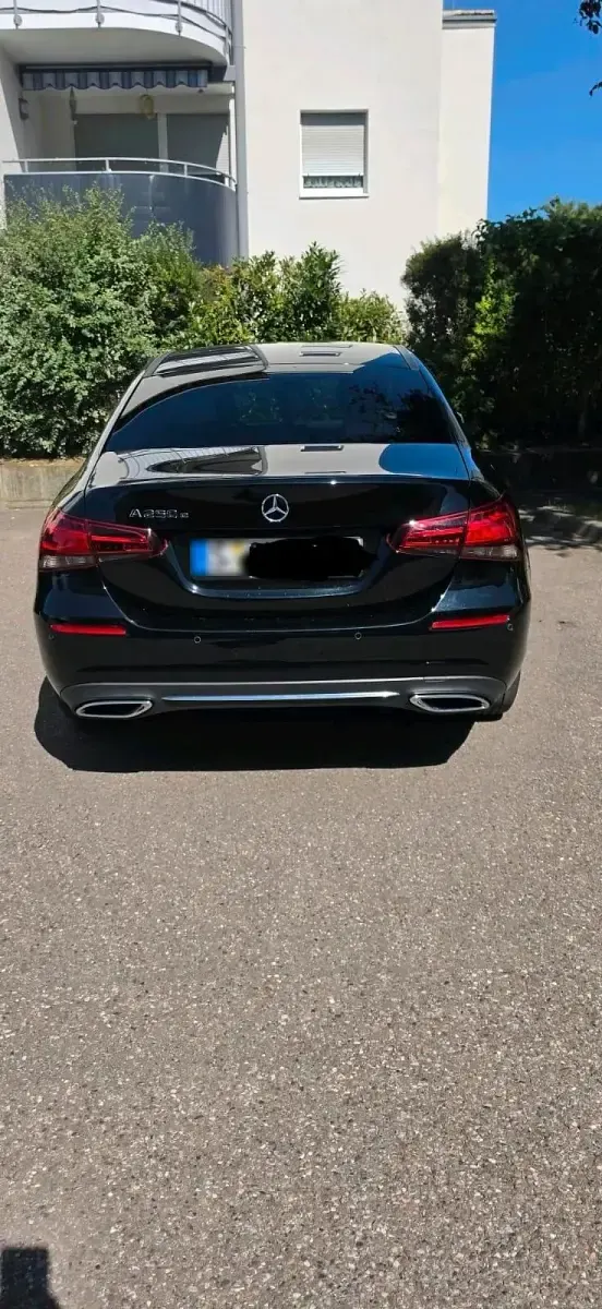 Gebraucht Mercedes A250 218 PS (160 kW) 2020 Schwarz Limousine