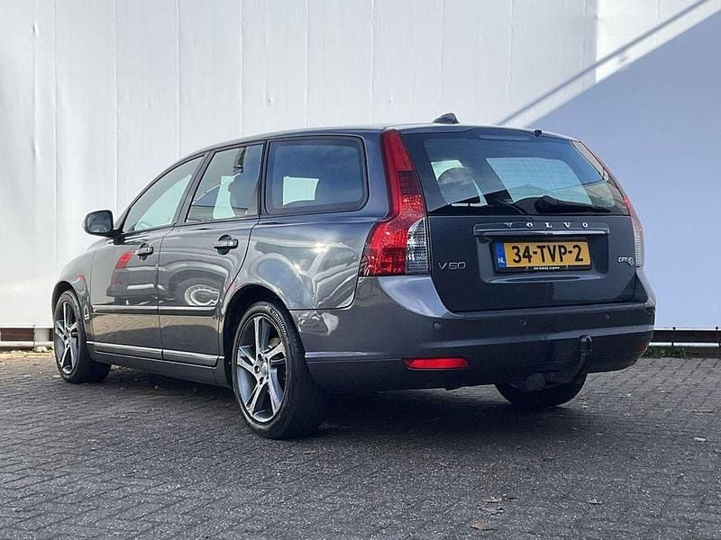 Gebraucht Volvo V50 116 PS (85 kW) 2012 Grau Kombi