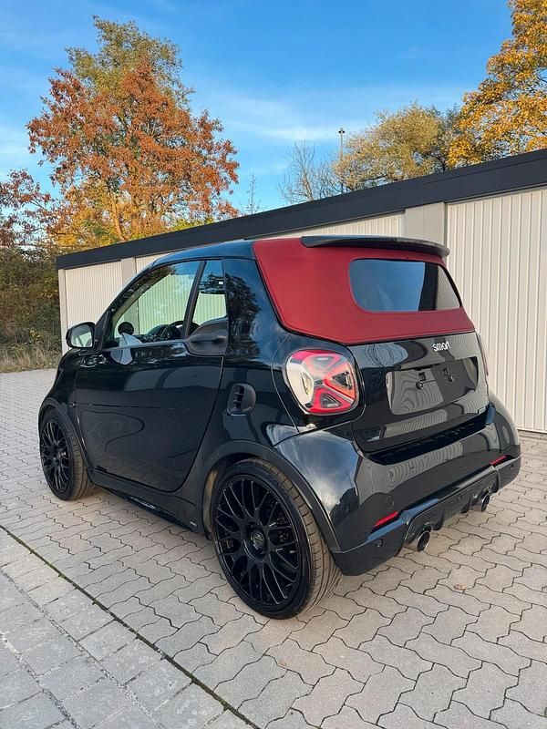 Gebraucht Smart ForTwo Cabrio Brabus 109 PS (80 kW) 2017 Schwarz Cabrio