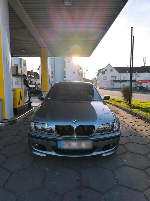 Gebraucht BMW 325 M Sport 192 PS (141 kW) 2003 Grau Limousine