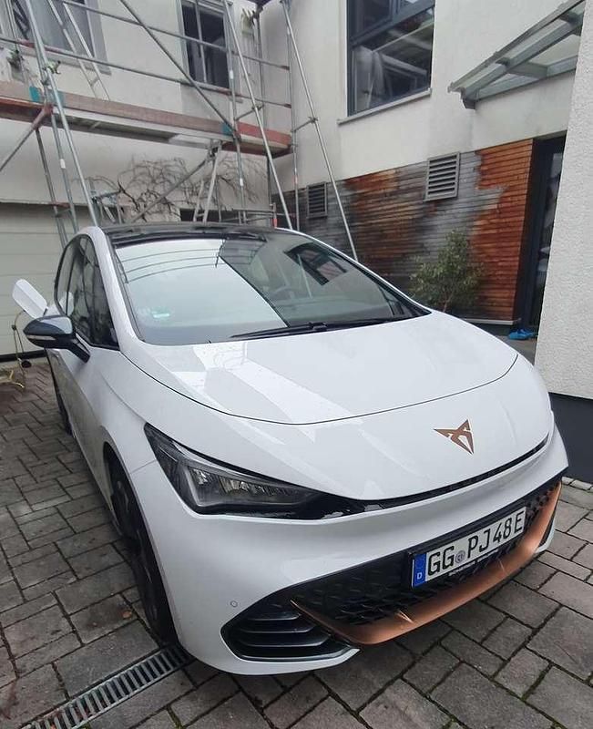 Gebraucht Cupra Born 169 kW (231 PS) 2022 Weiß Kleinwagen
