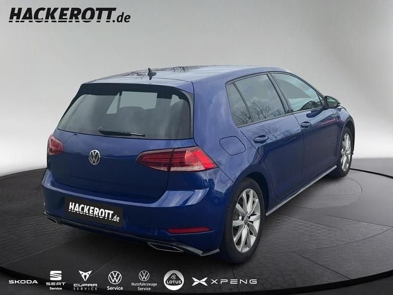 Gebraucht VW Golf VII Highline 150 PS (110 kW) 2019 Blau Limousine