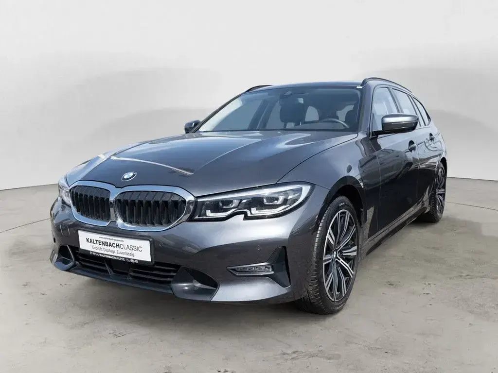 Gebraucht BMW 320 Sport Line 190 PS (139 kW) 2021 Grau Kombi