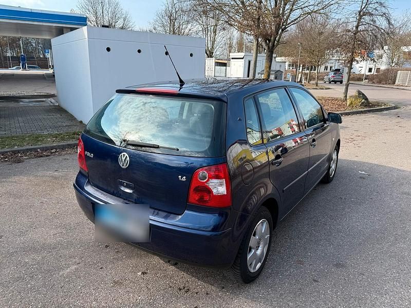 Gebraucht VW Polo Highline 75 PS (55 kW) 2004 Blau Kleinwagen