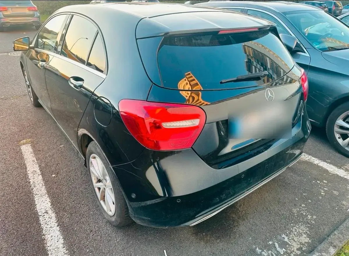 Gebraucht Mercedes A160 101 PS (74 kW) 2016 Schwarz Kleinwagen