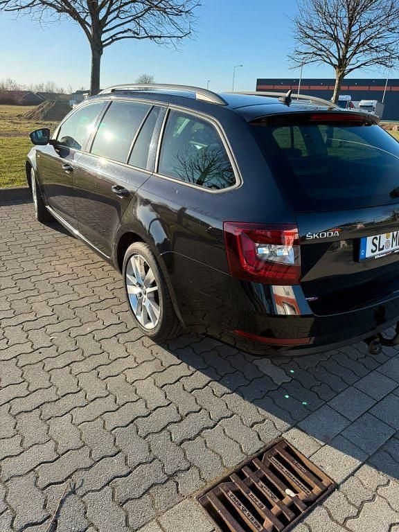 Gebraucht Skoda Octavia Style 116 PS (85 kW) 2018 Schwarz Kombi