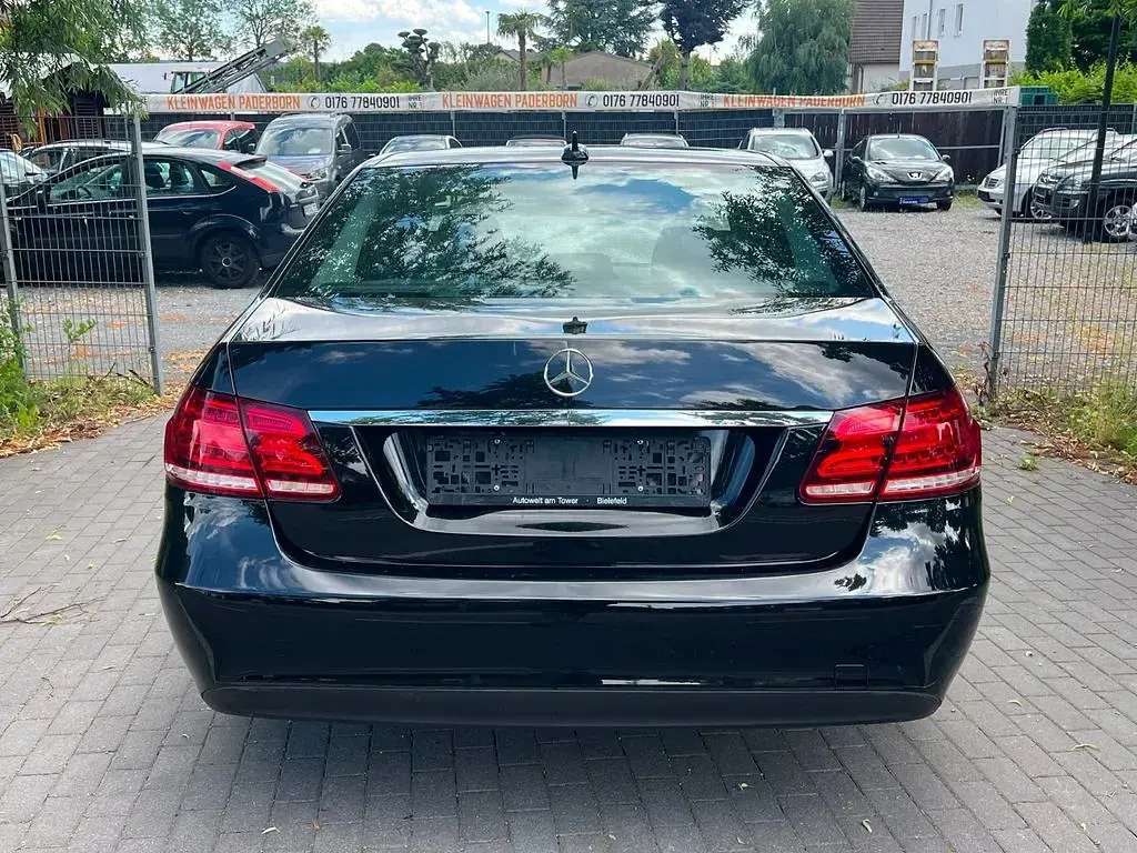 Gebraucht Mercedes E200 136 PS (100 kW) 2014 Schwarz Limousine