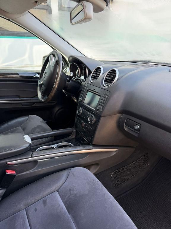 Gebraucht Mercedes ML350 272 PS (200 kW) 2010 SUV