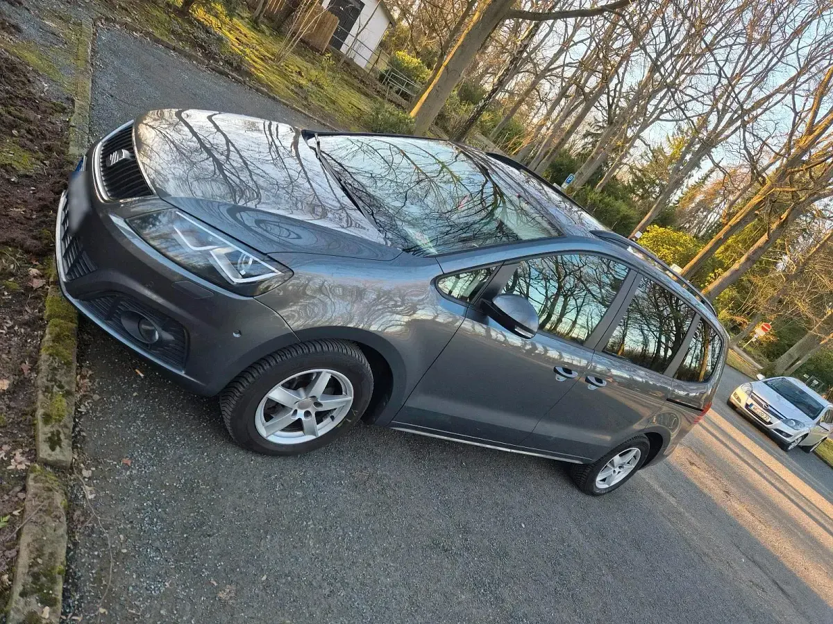 Gebraucht Seat Alhambra 140 PS (102 kW) 2012 Grau Van / Kleinbus