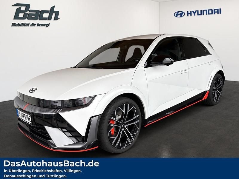 Weiß Gebraucht 2024 Hyundai Ioniq 5 SUV | 54.990 € (Guter Preis) - Bild 1/4