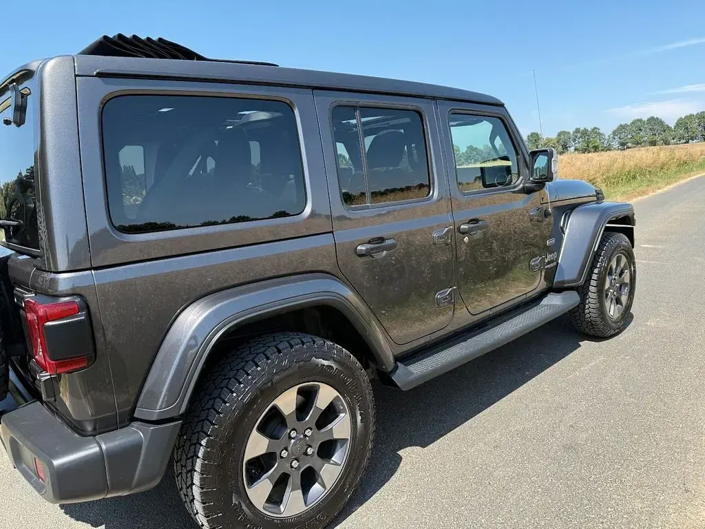 Gebraucht Jeep Wrangler Sahara 271 PS (199 kW) 2019 Beige SUV