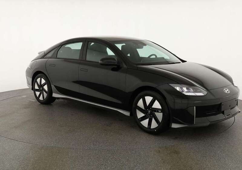 Abyss black Neu 2024 Hyundai Ioniq 6 Base Limousine | 37.560 € - Bild 1/4