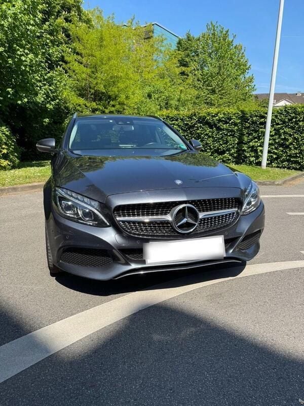 Grau Gebraucht 2015 Mercedes C220 Avantgarde Kombi | 11.000 € (Fairer Preis) - Bild 1/4