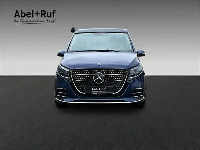 Gebraucht Mercedes 300 AMG 237 PS (174 kW) 2026 Van / Kleinbus