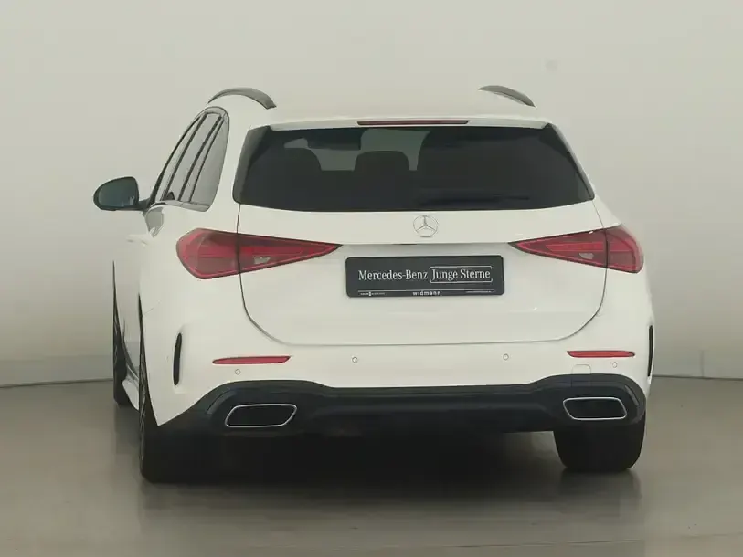 Gebraucht Mercedes C220 AMG 200 PS (147 kW) 2023 Polarweiss uni Kombi
