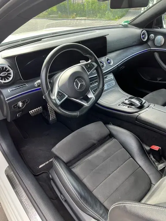Gebraucht Mercedes E300 AMG line 245 PS (180 kW) 2017 Weiß Coupé