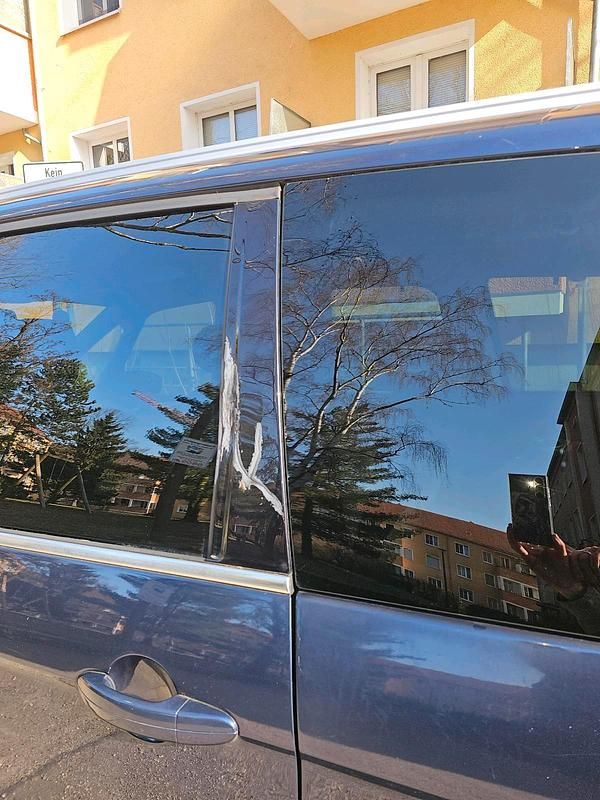 Gebraucht Ford Galaxy Champions Edition 140 PS (102 kW) 2012 Blau Van / Kleinbus